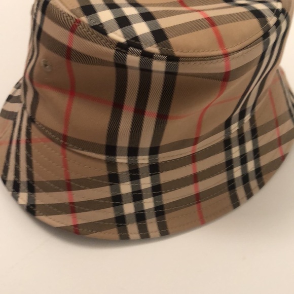 Burberry Heavy Check Bucket Hat - Picture 15 of 16